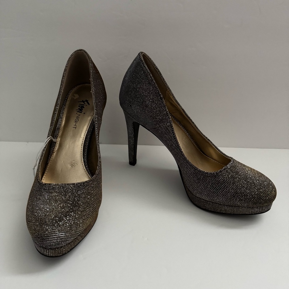 Fioni Night Women's Silver/Gold 4" High Heels (unworn, without tags)